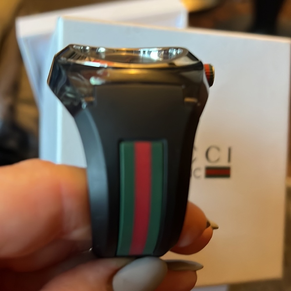 GUCCI SYNC WATCH - Picture 3 of 4